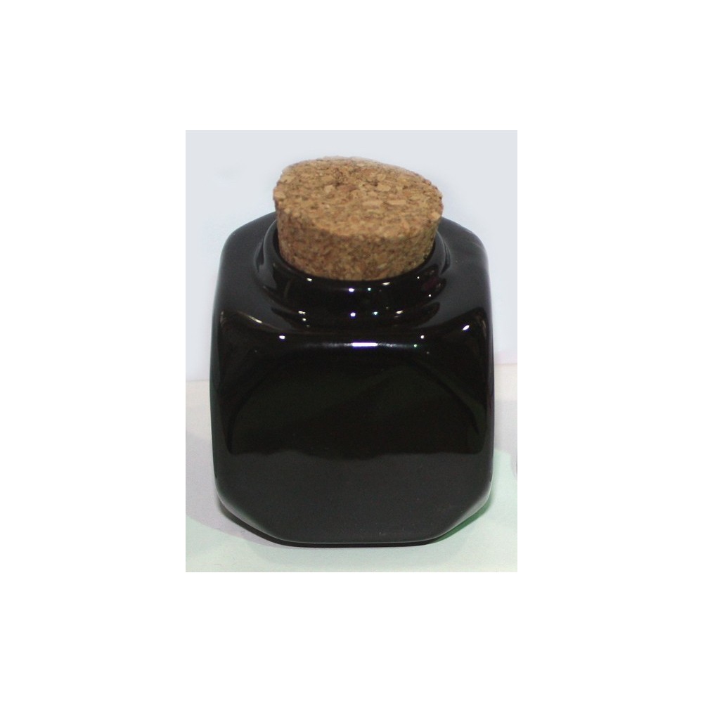 Porcelain basin for liquid