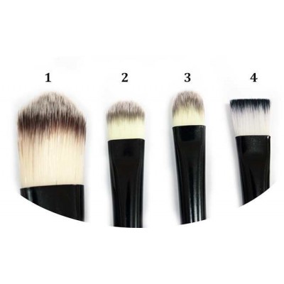 MAKE UP BRUSH